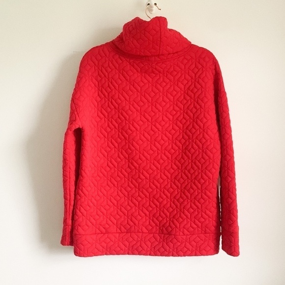 Gap Fit Red Thick Quilted Cowl Funnel Neck Oversized pullover Small - Picture 8 of 8
